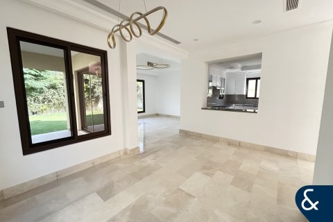 Купить виллу в Арабиан Ранчес, Дубай: 4 спальни, 324м², № 78813 - фото 5