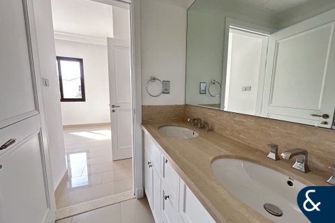 Купить виллу в Арабиан Ранчес, Дубай: 4 спальни, 324м², № 78813 - фото 14