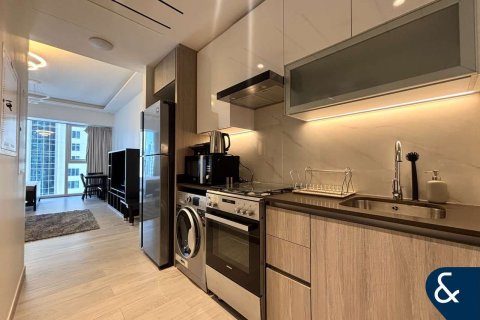 Apartamento en Jumeirah Lake Towers, Dubai, estudio, 42 m², № 78806 - foto 2