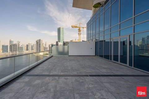 Снять в аренду таунхаус в Meydan, Дубай: 4 спальни, 291.3м², № 109801 - фото 11