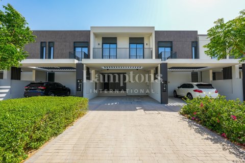Villa in Dubai South (Dubai World Central), Dubai 3 bedrooms, 156.54155500 sq.m. № 63970 - photo 2