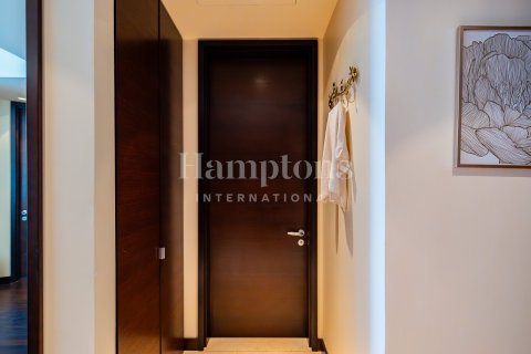 Apartamento en Burj Khalifa, Dubai, 1 dormitorio, 101.82168800 m², № 63963 - foto 13