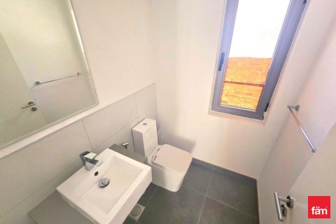 Снять в аренду таунхаус в Дубае: 2 спальни, 161м², № 71770 - фото 9