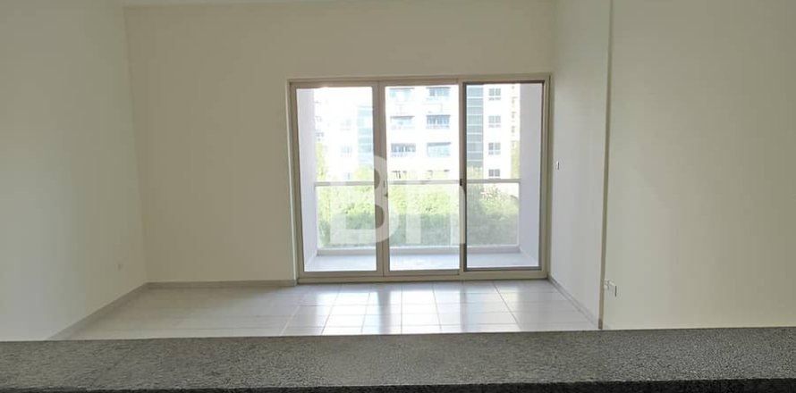 Apartamento en Dubai, 1 dormitorio, 70 m², № 22928