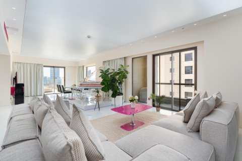 Купить квартиру в Дубай Марине, Дубай: 3 спальни, 495м², № 120510 - фото 2