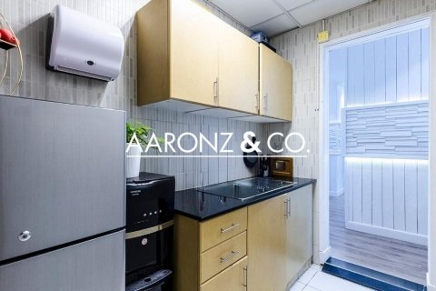 Office in Business Bay, Dubai 133 sq.m. № 101461 - photo 4