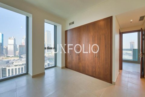 Apartamento en Burj Vista, Downtown Dubai (Downtown Burj Dubai), Dubai, 3 dormitorios, 179 m², № 46160 - foto 4