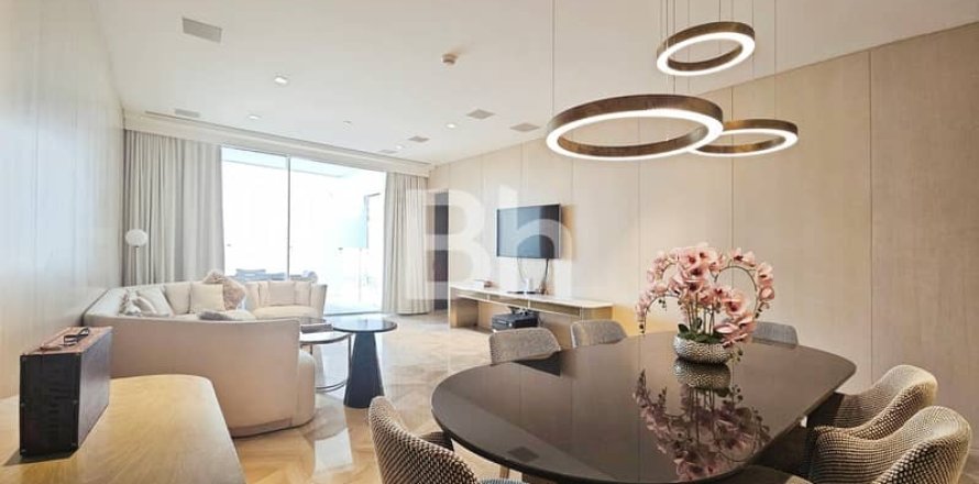 Apartment in Palm Jumeirah, Dubai 3 bedrooms, 216 sq.m. № 21447