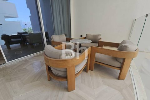 Apartment in Palm Jumeirah, Dubai 3 bedrooms, 216 sq.m. № 21447 - photo 13
