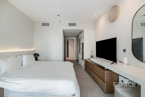 Apartment in Jumeirah Lake Towers, Dubai 3 bedrooms, 225 sq.m. № 61512 - photo 8