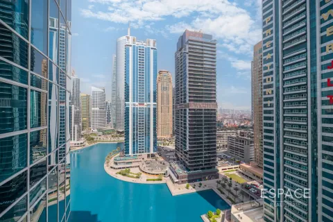 Apartment in Jumeirah Lake Towers, Dubai 3 bedrooms, 225 sq.m. № 61512 - photo 16