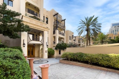Apartment in Old Town, Dubai 1 bedroom, 93.6 sq.m. № 47334 - photo 12