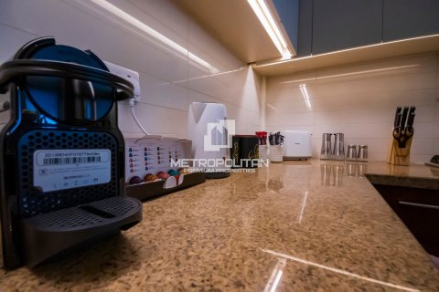 Снять в аренду квартиру в Burj Vista, Даунтаун Дубай (Даунтаун Бурдж Дубай), Дубай: 3 спальни, 169м², № 15199 - фото 20