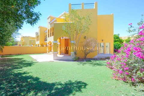 Maison de ville à Dubai Land, Dubai, 3 chambres, 531 m², № 15891 - photo 2