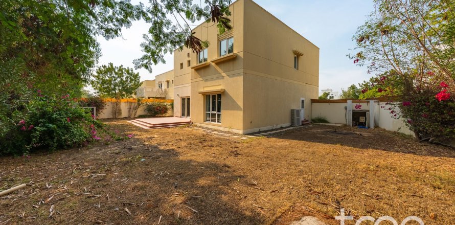 فيلا في Meadows, دبي 4 غرف نوم, 321.91 م² رقم 124675