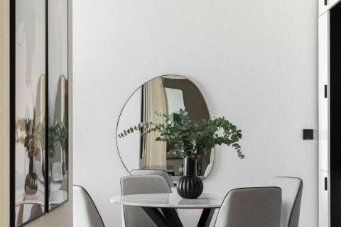 Купить квартиру в Дубае: 2 спальни, 67.21м², № 96068 - фото 2