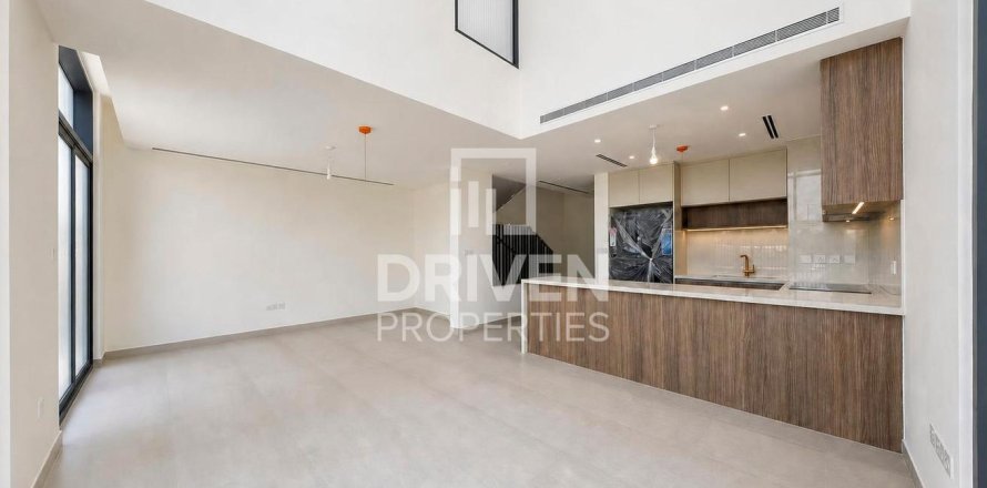 Villa in Mudon, Dubai 4 bedrooms, 294.22 sq.m. № 140526