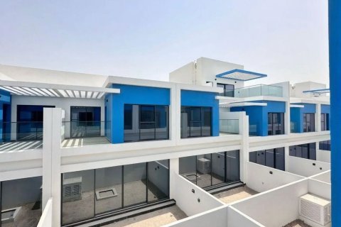 Maison de ville à Al Wasl, Dubai, 4 chambres, 211 m², № 105707 - photo 2