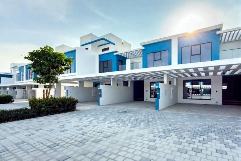 Townhouse in Al Wasl, Dubai 4 bedrooms, 211 sq.m. № 105707