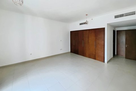 Apartment in Downtown Dubai (Downtown Burj Dubai), Dubai 2 bedrooms, 155.98 sq.m. № 142164 - photo 3