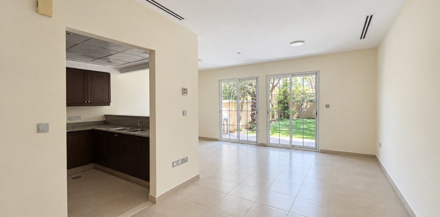 Townhouse in Jumeirah Village Triangle, Dubai 1 bedroom, 155.06 sq.m. № 142162