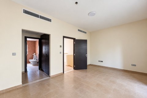 Townhouse in Jumeirah Village Triangle, Dubai 1 bedroom, 155.06 sq.m. № 142162 - photo 4