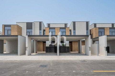 Townhouse in Mudon, Dubai 3 bedrooms, 206 sq.m. № 58713 - photo 1