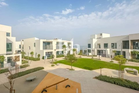 Townhouse in Arabian Ranches 3, Dubai 3 bedrooms, 201 sq.m. № 58705 - photo 19