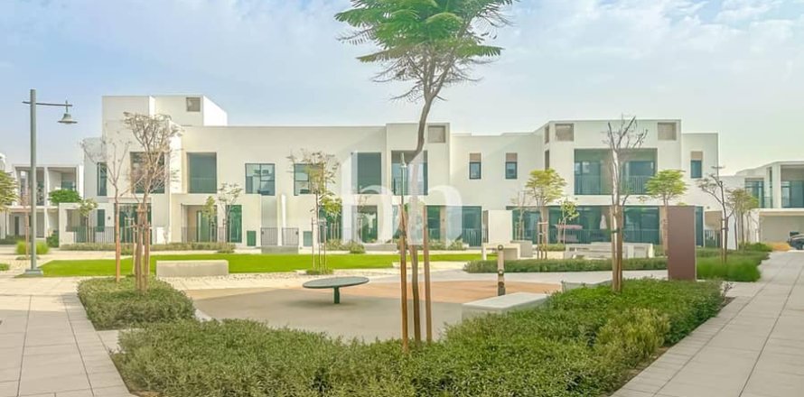 Townhouse in Arabian Ranches 3, Dubai 3 bedrooms, 201 sq.m. № 58705