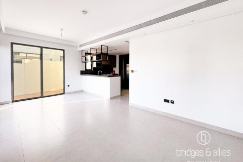 Снять в аренду виллу в Tilal Al Ghaf, Дубай: 4 спальни, 217м², № 78006 - фото 9