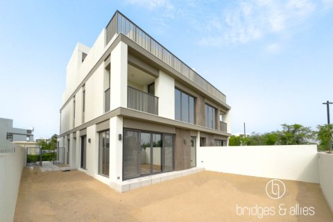 Villa à Dubai, 4 chambres, 279.5 m², № 78001 - photo 1