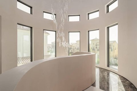 Купить виллу в Джумейра Гольф Эстейтс, Дубай: 5 спален, 714м², № 58010 - фото 8