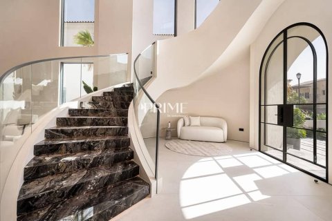 Купить виллу в Джумейра Гольф Эстейтс, Дубай: 5 спален, 714м², № 58010 - фото 22