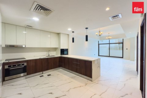 Villa in Dubai 4 bedrooms, 191.4 sq.m. № 84141 - photo 4