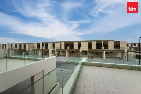 Villa in Dubai 4 bedrooms, 191.4 sq.m. № 84141 - photo 2