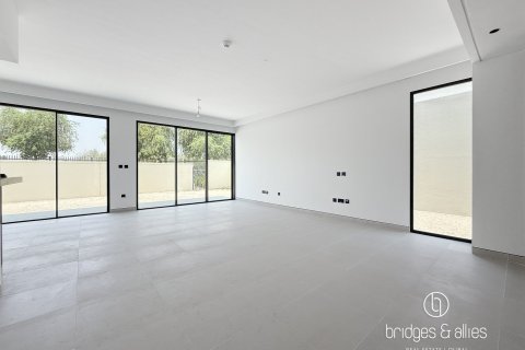 Villa in Tilal Al Ghaf, Dubai 5 bedrooms, 600 sq.m. № 110699 - photo 13