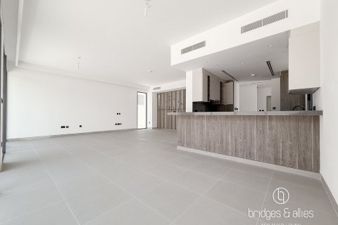 Villa in Tilal Al Ghaf, Dubai 5 bedrooms, 600 sq.m. № 110699 - photo 12