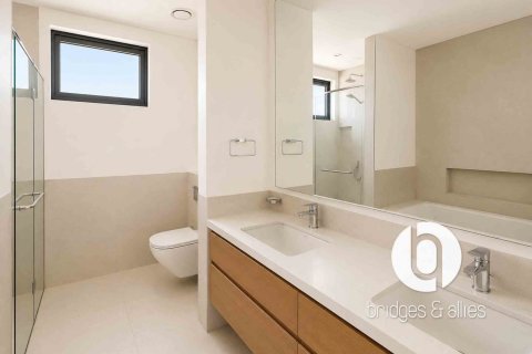 Villa in Al Furjan, Dubai 4 bedrooms, 383 sq.m. № 110700 - photo 10