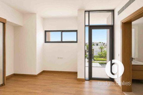 Villa in Al Furjan, Dubai 4 bedrooms, 383 sq.m. № 110700 - photo 8