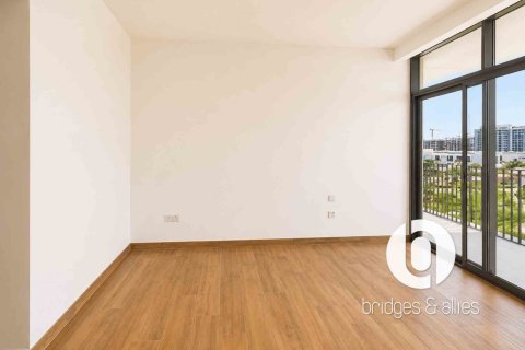 Villa in Al Furjan, Dubai 4 bedrooms, 383 sq.m. № 110700 - photo 12