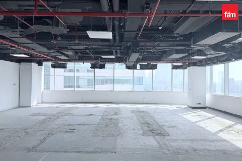 Oficina en Sheikh Zayed Road, Dubai, 360.9 m², № 22355 - foto 1
