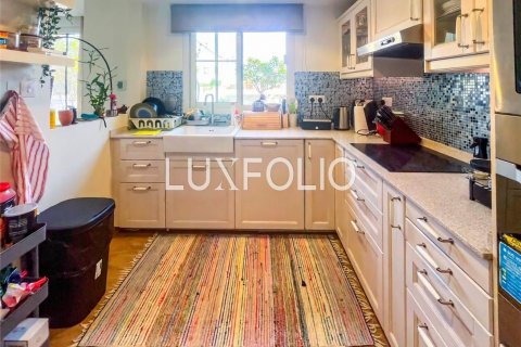 Villa en The Springs, Dubai, 2 dormitorios, 251 m², № 46072 - foto 6