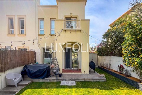 Villa en The Springs, Dubai, 2 dormitorios, 251 m², № 46072 - foto 1