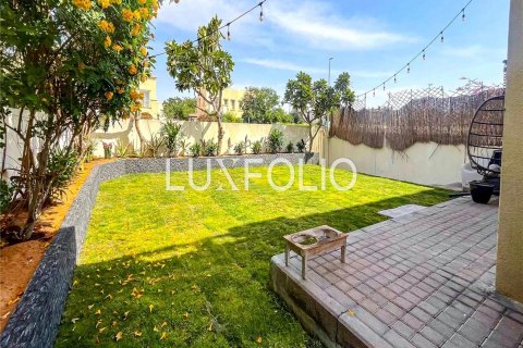 Villa en The Springs, Dubai, 2 dormitorios, 251 m², № 46072 - foto 12