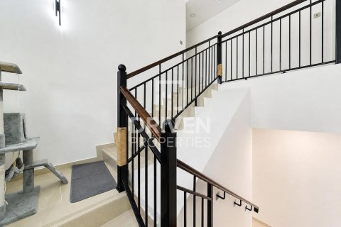 Adosado en Dubai, 3 dormitorios, 176.7 m², № 140015 - foto 5