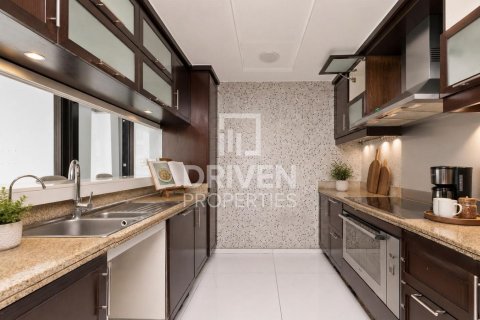 Apartment in The Residences, Downtown Dubai (Downtown Burj Dubai), Dubai 3 bedrooms, 170.76 sq.m. № 140010 - photo 8