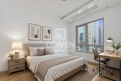 Apartment in The Residences, Downtown Dubai (Downtown Burj Dubai), Dubai 3 bedrooms, 170.76 sq.m. № 140010 - photo 4