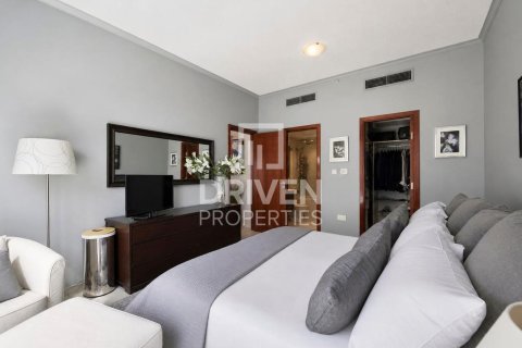 Apartment in The Residences, Downtown Dubai (Downtown Burj Dubai), Dubai 1 bedroom, 91.6 sq.m. № 140009 - photo 9