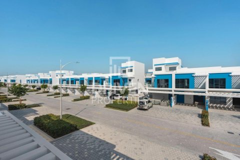 Adosado en Damac Lagoons, Dubai, 3 dormitorios, 144 m², № 128415 - foto 12