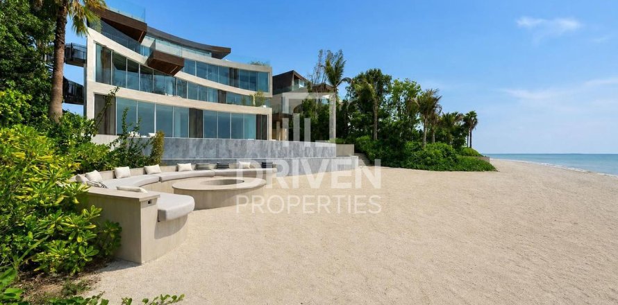 Villa in The World Islands, Dubai studio, 2255.04 sq.m. № 128418